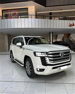 تۆیۆتا لاند کروزەر
